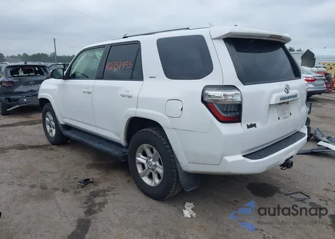 2015 Toyota 4Runner Sr5 z USA, uszkodzony, nr VIN JTEBU5JR8F5204172